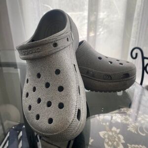 PLATFORM CROCS